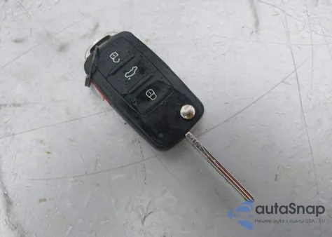 2017 Volkswagen Jetta 1.4T Se z USA, uszkodzony, nr VIN 3VWDB7AJ4HM387539